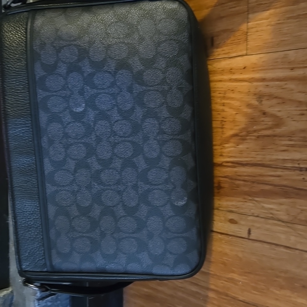 Coach Black Signature Crossbody Bag - Picture 4 of 6